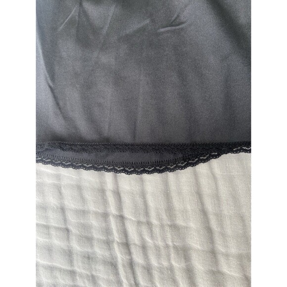 Vintage Vanity Fair Satin Mini Skirt Half Slip Women Large Black Nylon Lace Trim - Picture 4 of 11